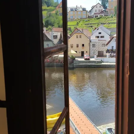 Merlin Hostel *